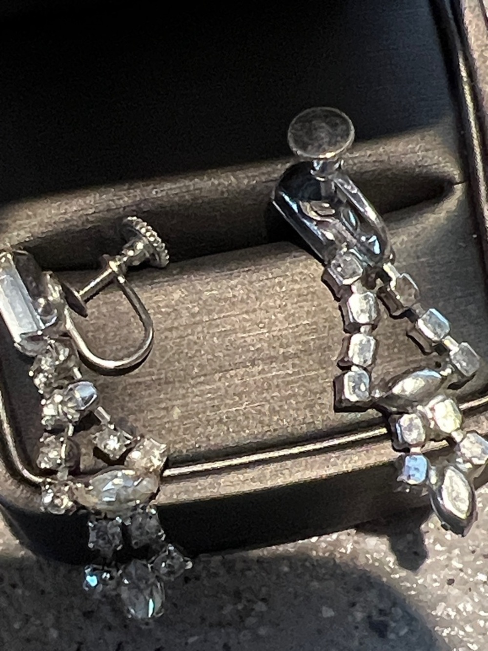 Vintage screw back Silver-Tone Drop Earrings - Sparkling White Stones - Picture 3 of 3